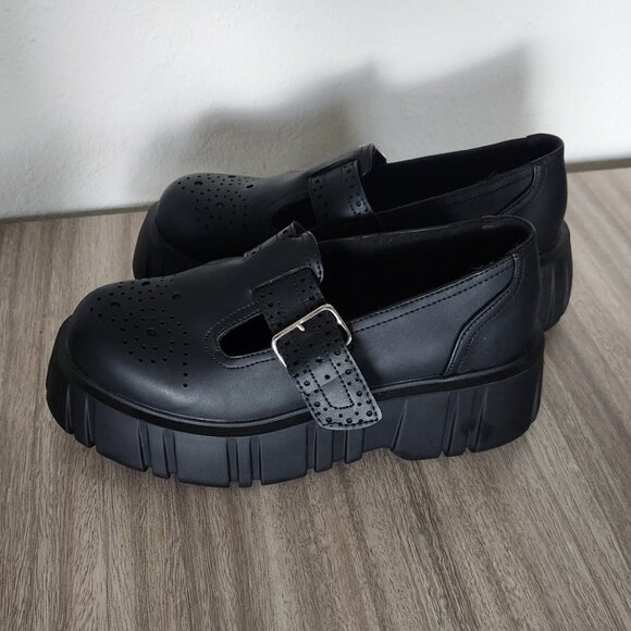 Black TUKskin™ T-Bar Anarchic Airship Brogue - Picture 4 of 6